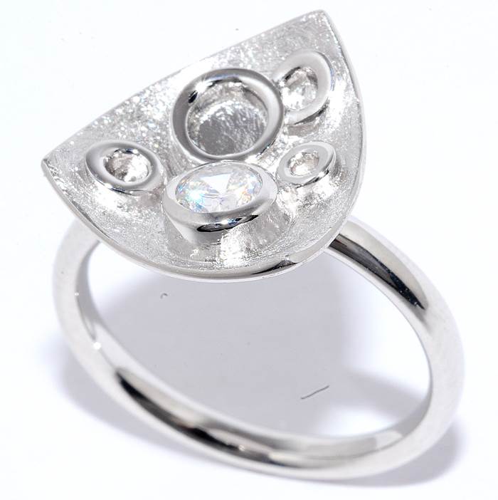 Серебряное кольцо 2156R-0036-131
